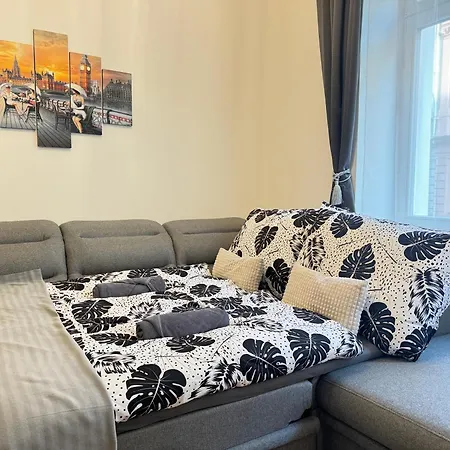 Lejlighed Free Parking - Cozy Near Vysehrad Railway Bridge Prag