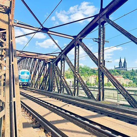 Lejlighed Free Parking - Cozy Near Vysehrad Railway Bridge